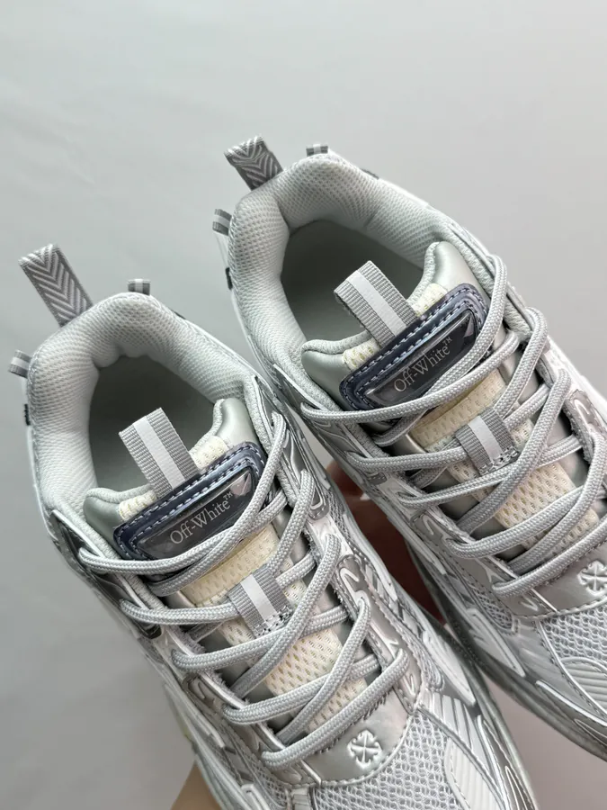 Off White 2024 OW Sneaker in Gray and White