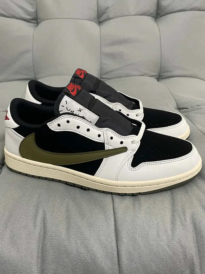 TS Hook 5.0 White and Green Color