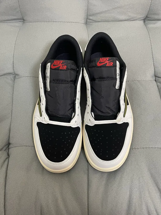 TS Hook 5.0 White and Green Color