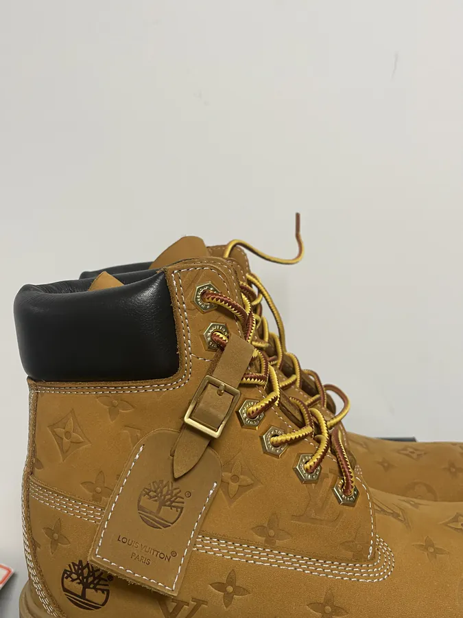 Timberland Vintage Floral Martin Boots