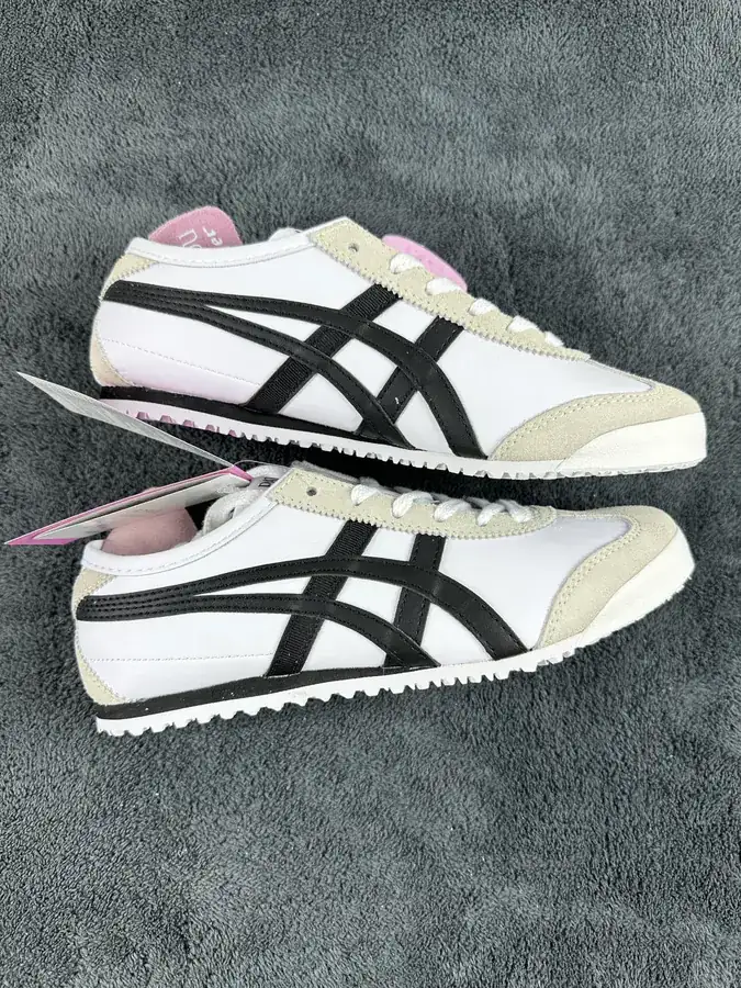 Patou x Onitsuka Tiger MEXICO 66 Lifestyle Sneaker