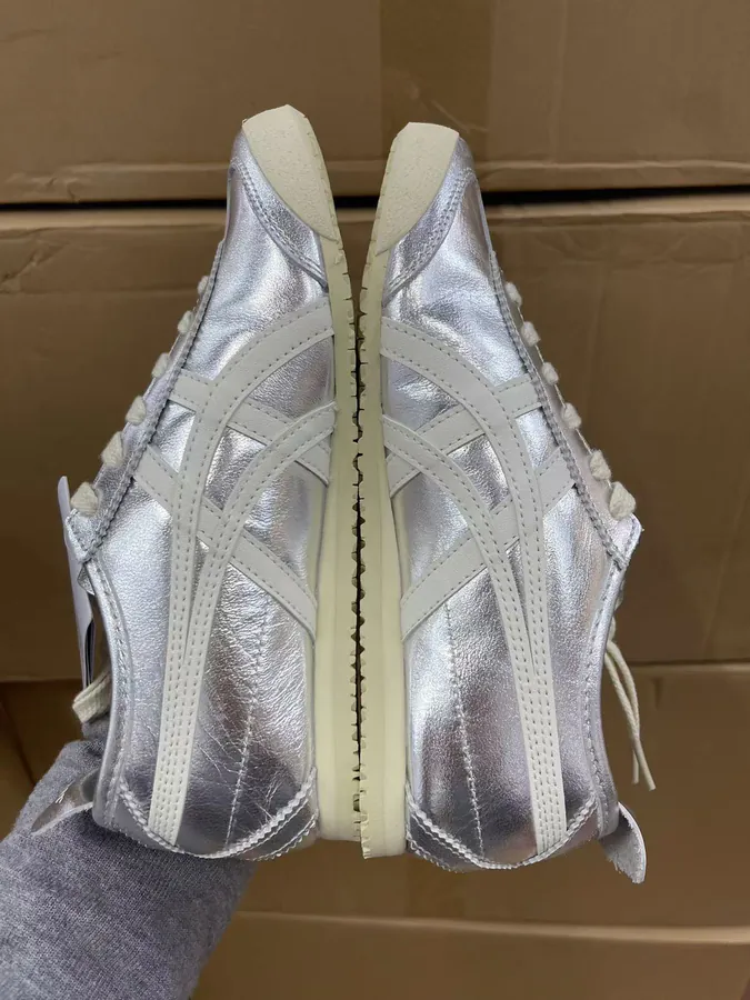 Tiger Onitsuka MEXICO 66 Sneakers