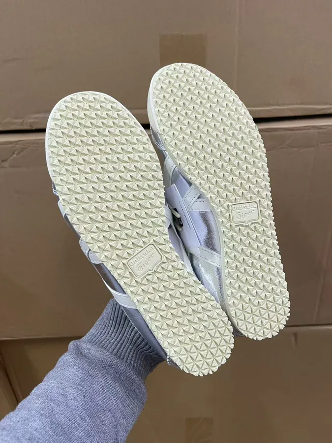Tiger Onitsuka MEXICO 66 Sneakers