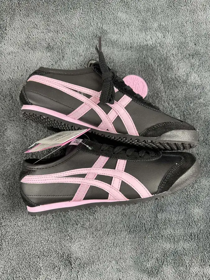 Patou x Onitsuka Tiger MEXICO 66 Low Sneaker