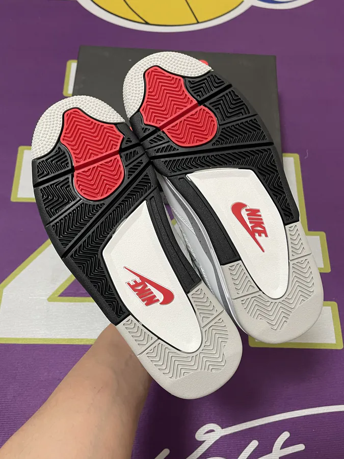 SB x Air 4 Retro Basketball Shoes