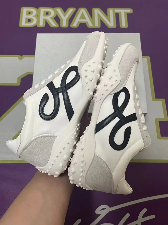 GG CC Classic Sneaker Versatile and Stylish Daily Commute Footwear