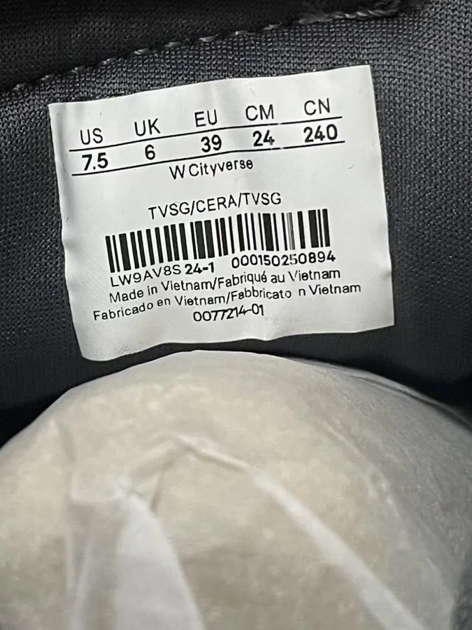 Lululemon Cityverse Soft Comfort Sneaker in Grained Calfskin