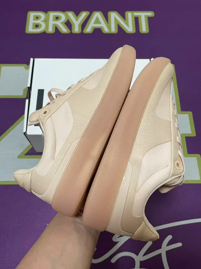 Lululemon Cityverse Soft Comfort Sneaker in Pink