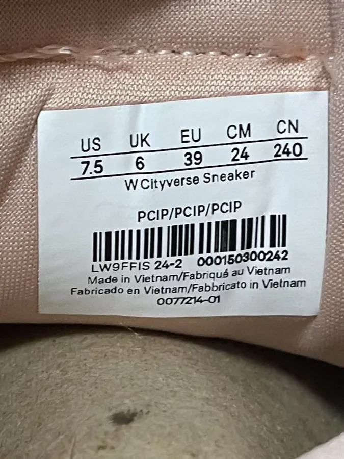Lululemon Cityverse Soft Comfort Sneaker in Pink