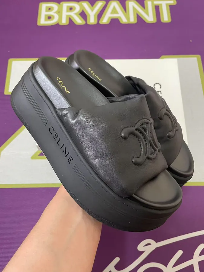 Triomphe Blo Women's Black Leather Slippers