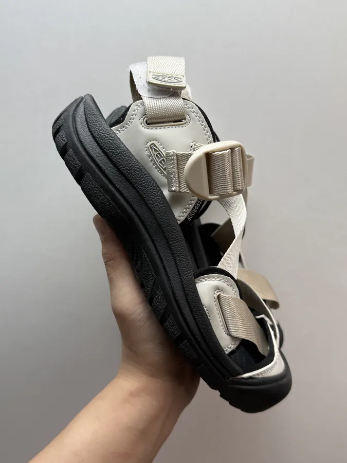 Keen Zerraport 2 Silver Black Outdoor Sandals