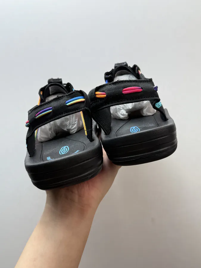 KEEN Uneek Casual Outdoor Sandals