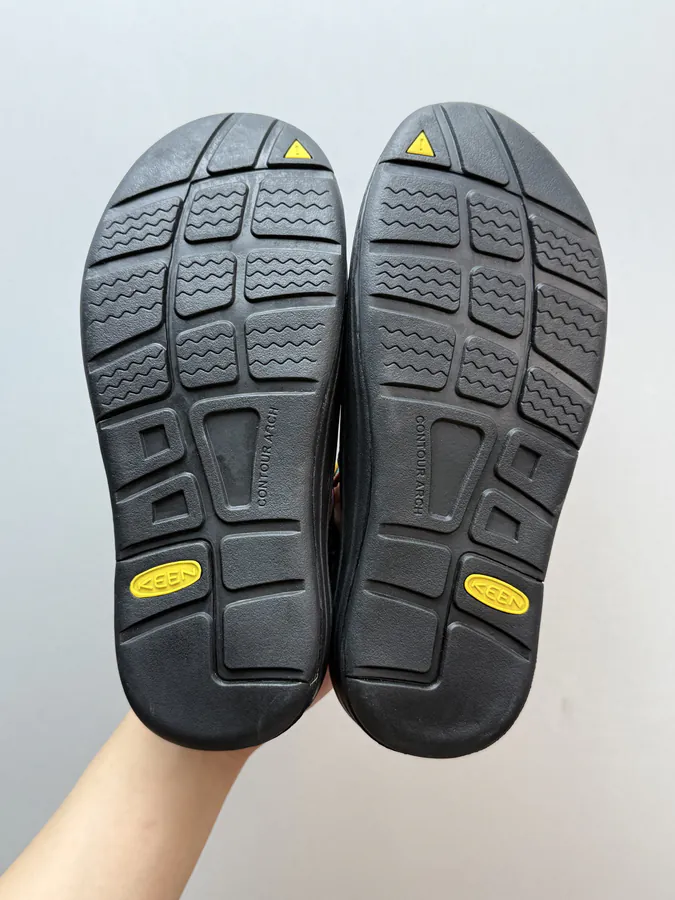 KEEN Uneek Casual Outdoor Sandals
