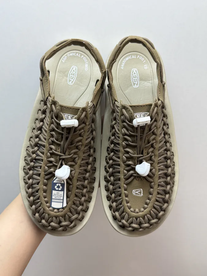 KEEN Uneek Casual Outdoor Sandals