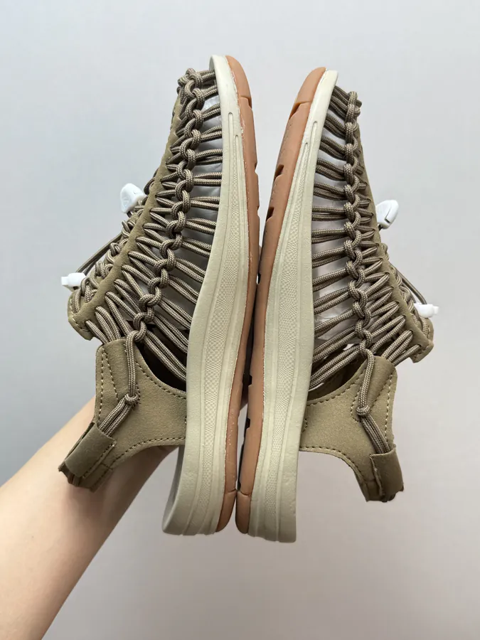 KEEN Uneek Casual Outdoor Sandals