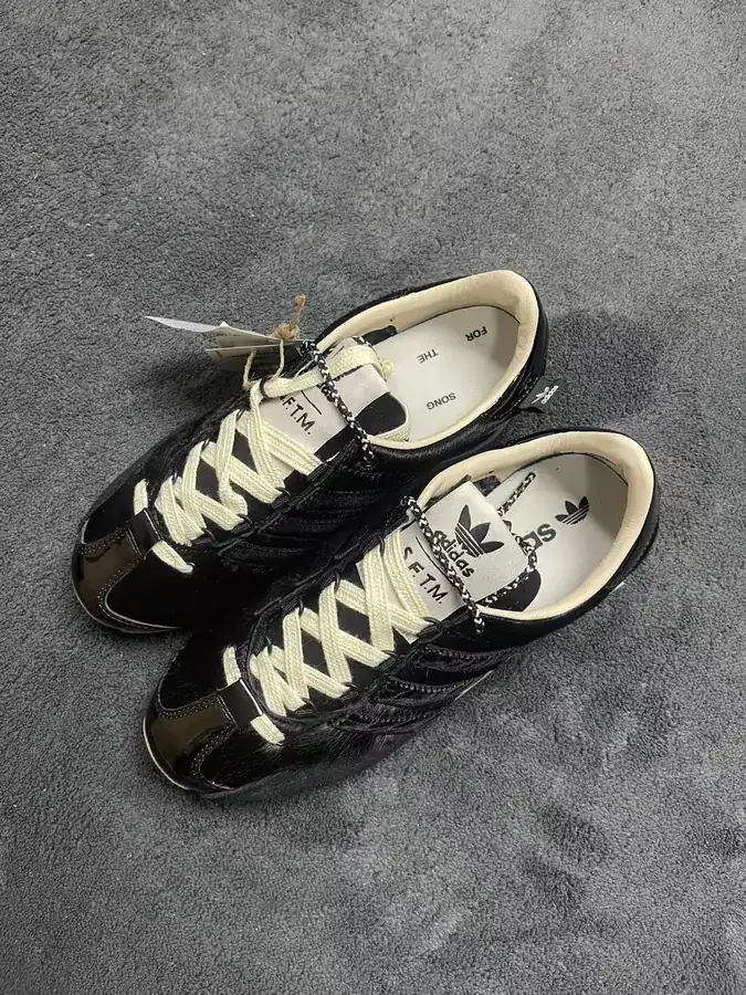 SFTM x Adidas Vintage Sneaker