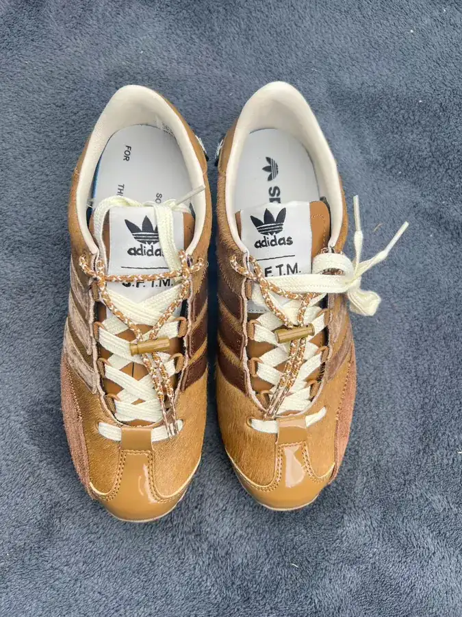 SFTM x Adidas Vintage Sneaker