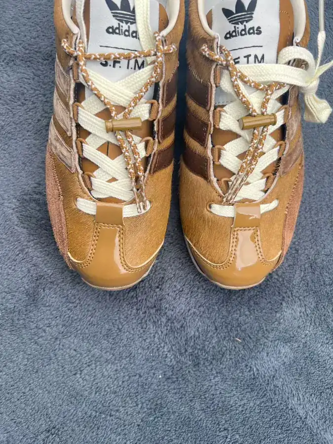 SFTM x Adidas Vintage Sneaker