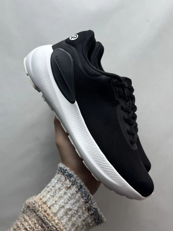 Lululemon BeyondFeel Black