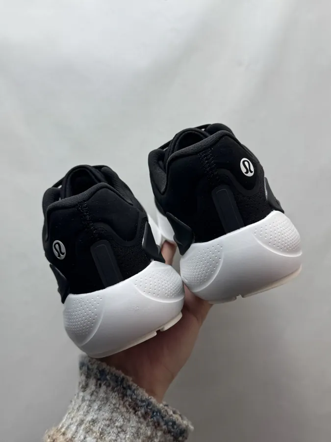 Lululemon BeyondFeel Black