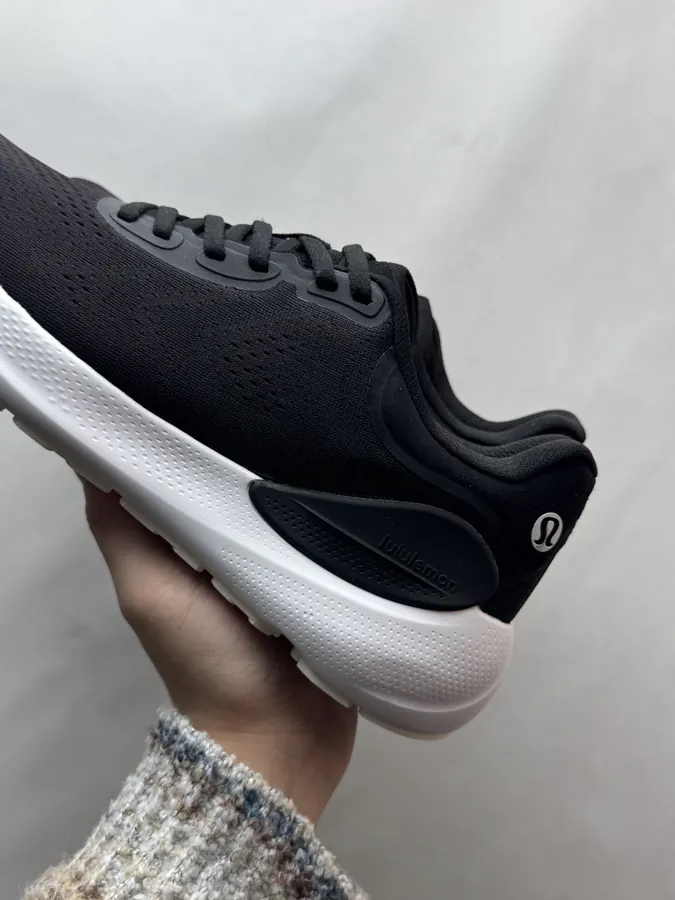 Lululemon BeyondFeel Black