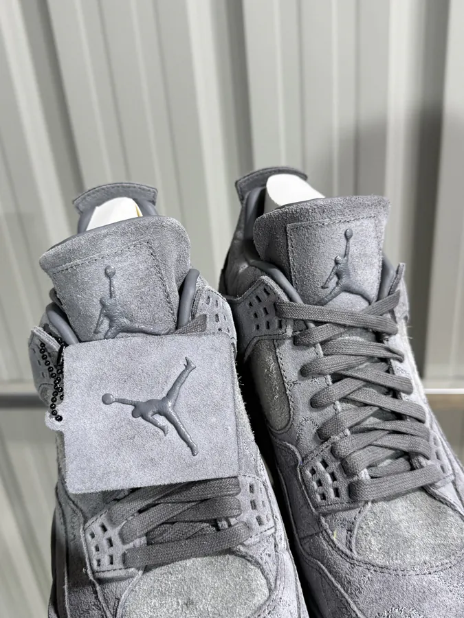 Kaws x 590 Sneaker in Gray