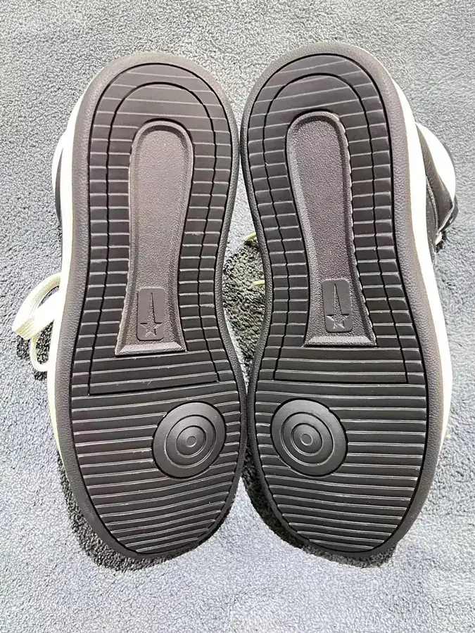 Shoe visual reference image