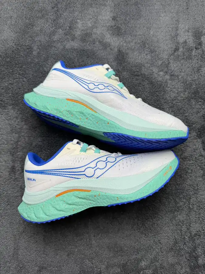 Saucony Endorphin Speed 4 Comfortable and Versatile Low Top Running Shoes