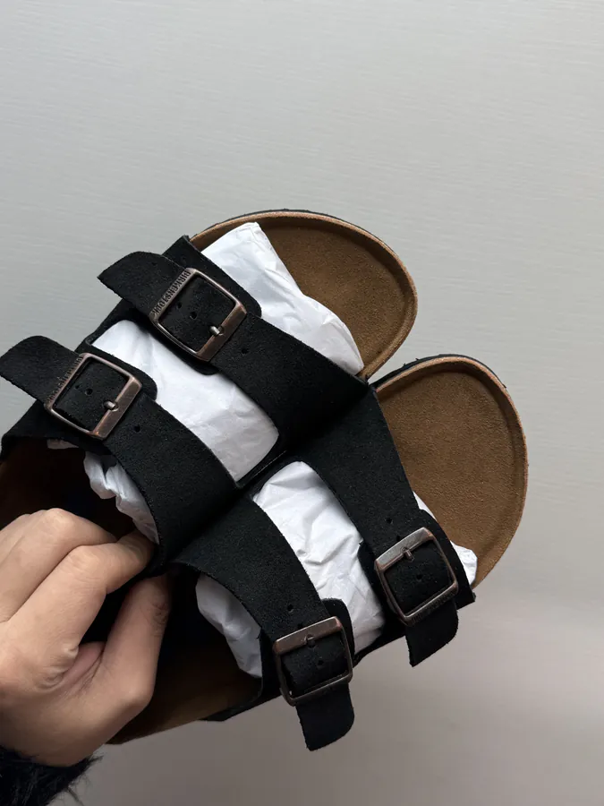 Birkenstock Arizona Leather Sandals in Black
