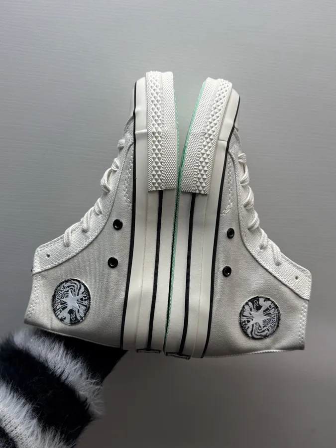 Converse 1970s Chuck Taylor All Star in Gray