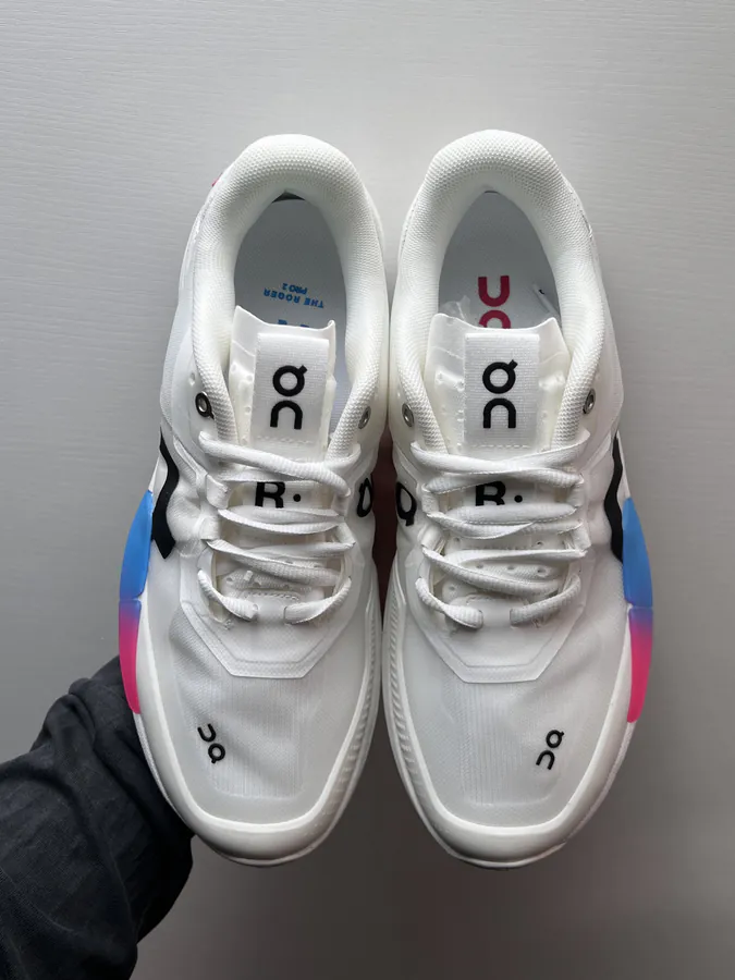 On昂跑 THE ROGER Pro 2 White Blue
