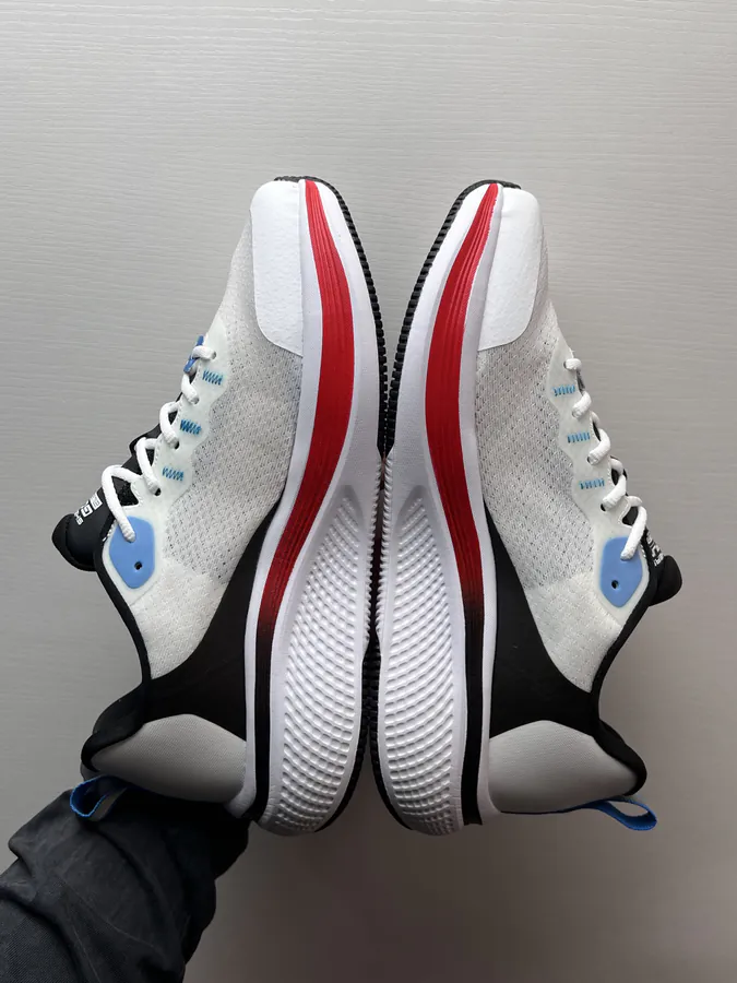 Skechers MENS GO Bucket Bag White