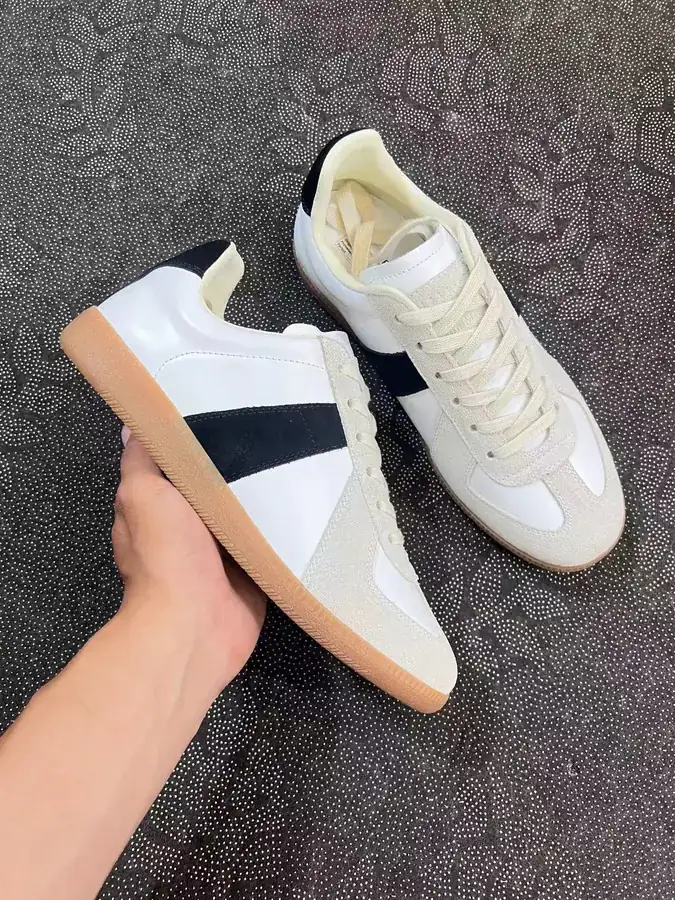 Maison Margiela Replica Low Top Derbies White, Yellow, Black