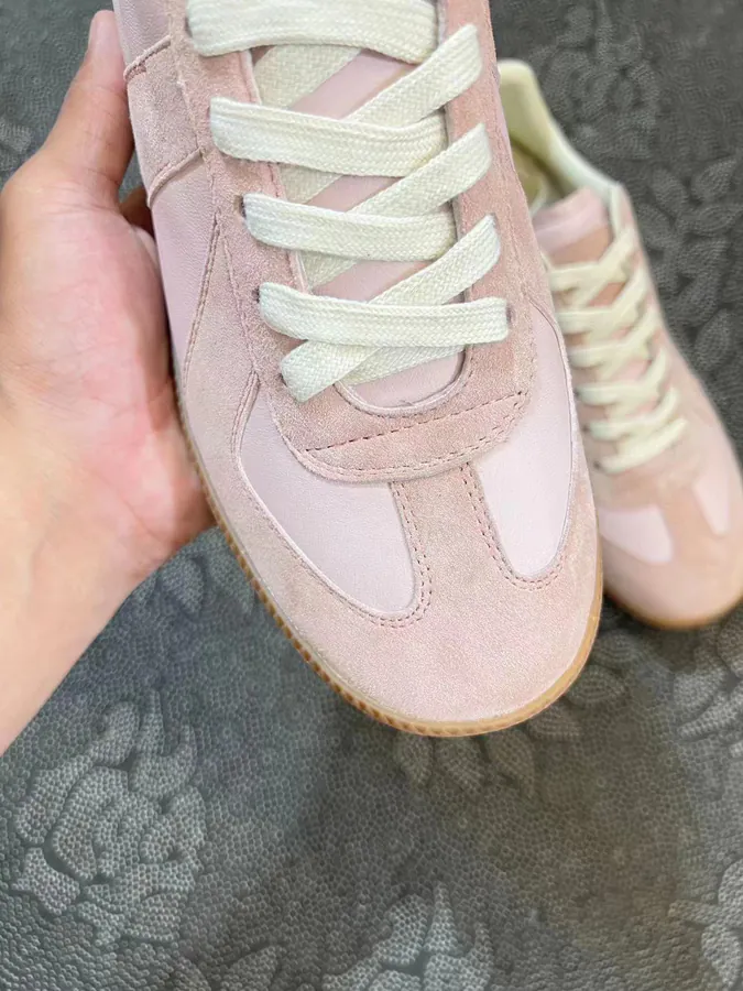 Maison Margiela Replica Low Top Derbies in Beige