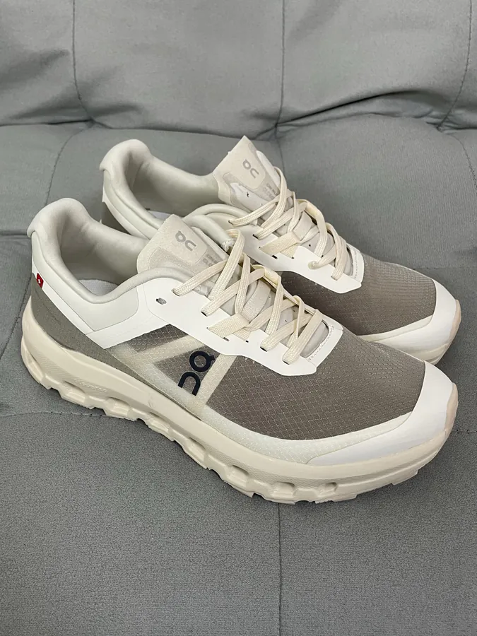 On Cloudvista 2 Comfortable and Versatile Running Shoes for Men