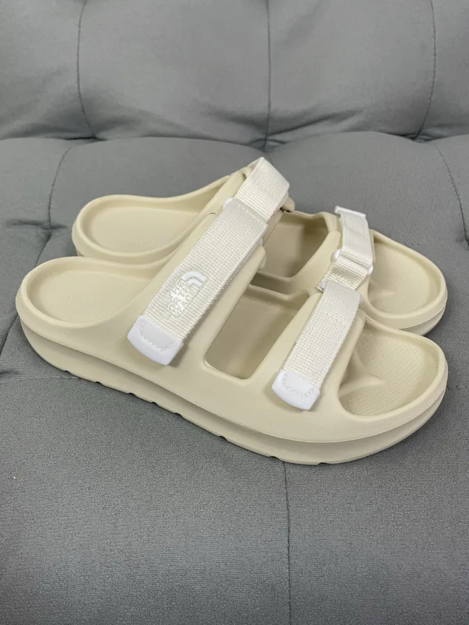 The North Face Comfortable and Versatile Slippers