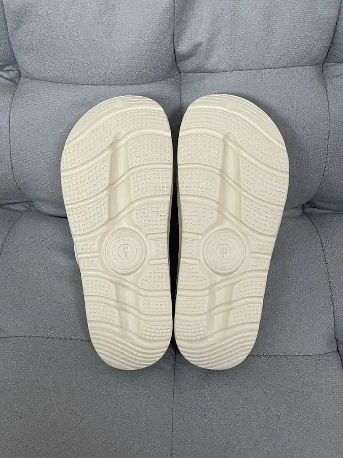 The North Face Comfortable and Versatile Slippers