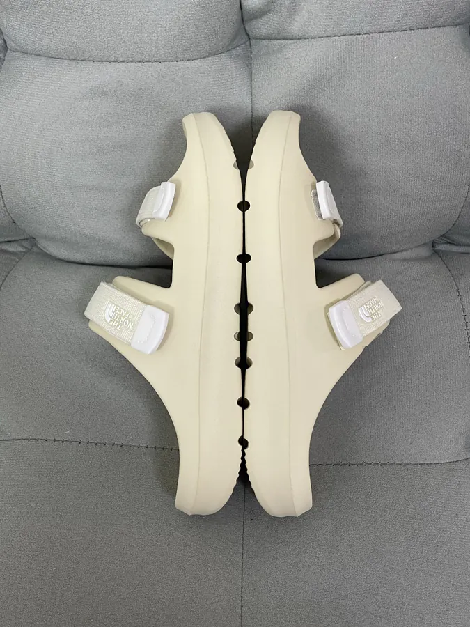 The North Face Comfortable and Versatile Slippers