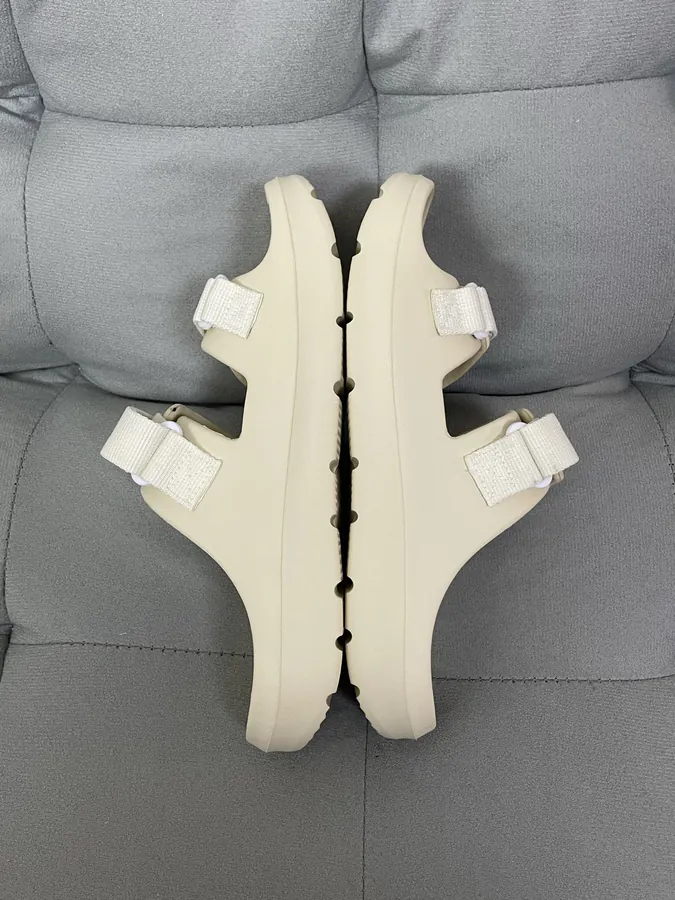 The North Face Comfortable and Versatile Slippers