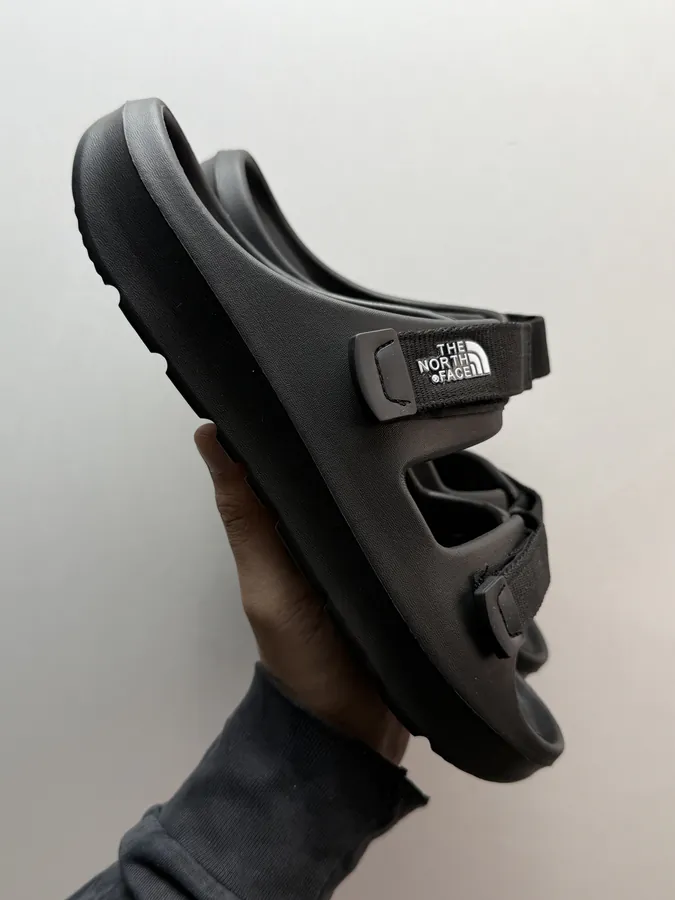 THE NORTH Face Black Sandals
