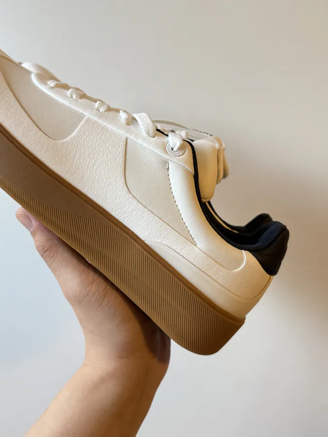 Lululemon Cityverse White Slippers