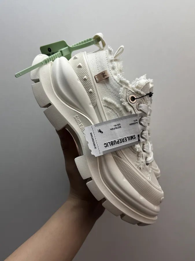 SMILEREPUBLIC Smile Queen Classic Bucket Bag