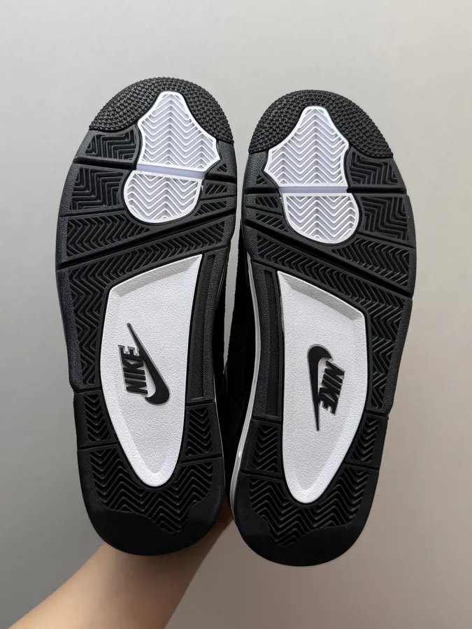 Nigel Syester x Air 4 Retro Collaboration Black Soul