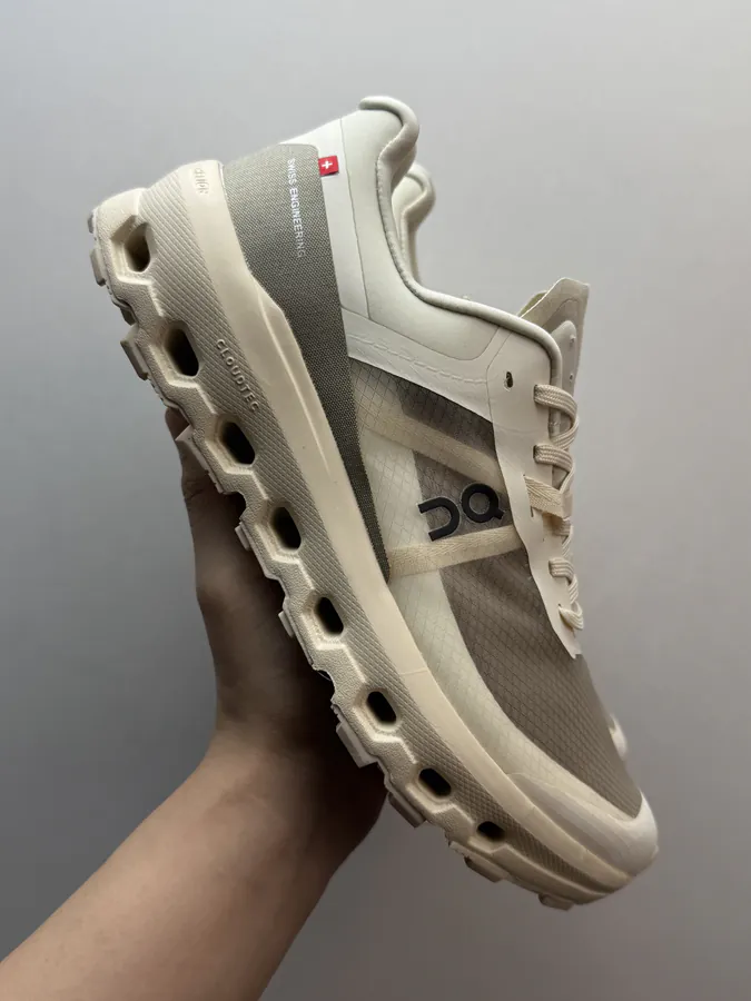 On Cloudvista 2 in Light Brown