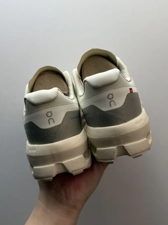 On Cloudvista 2 in Light Brown