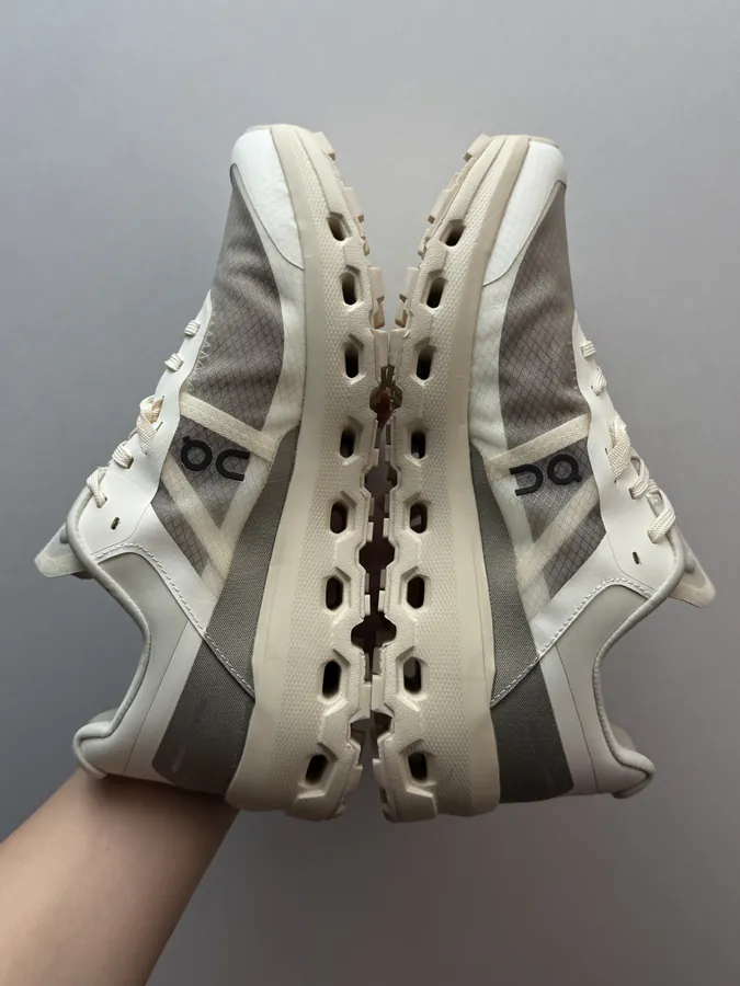 On Cloudvista 2 in Light Brown