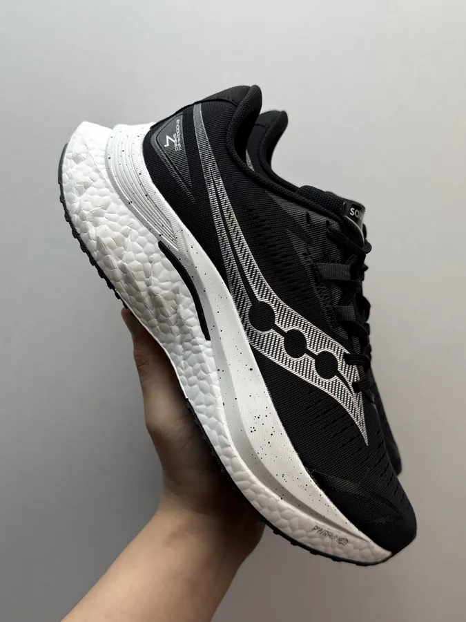 Saucony Endorphin Speed 4 Black