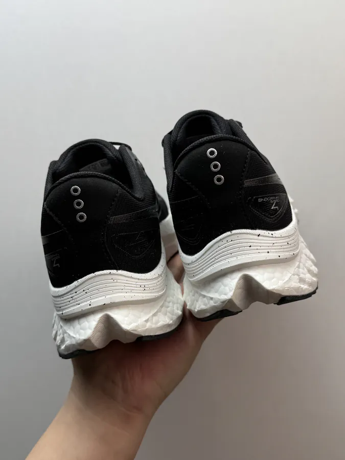 Saucony Endorphin Speed 4 Black