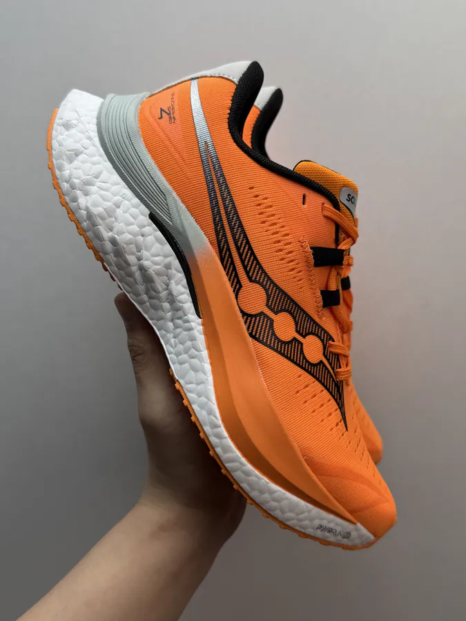 Saucony Endorphin Speed 4 Orange