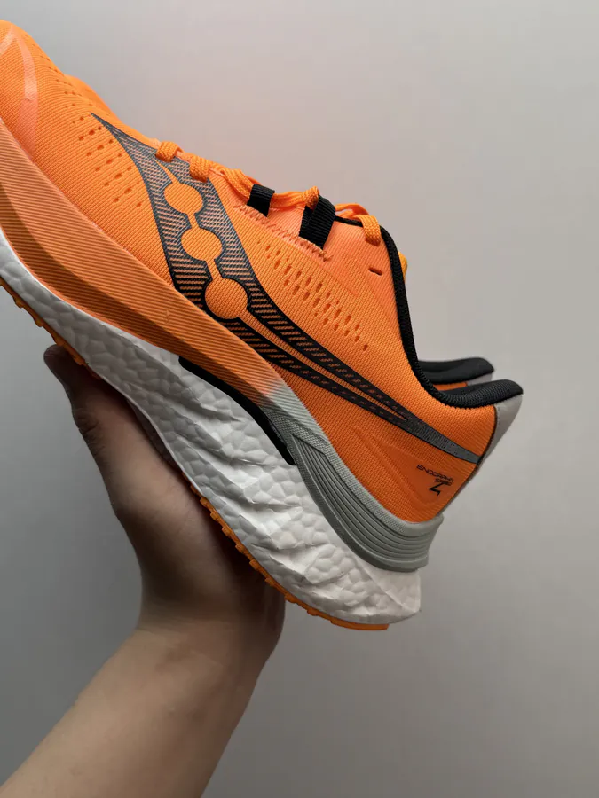 Saucony Endorphin Speed 4 Orange